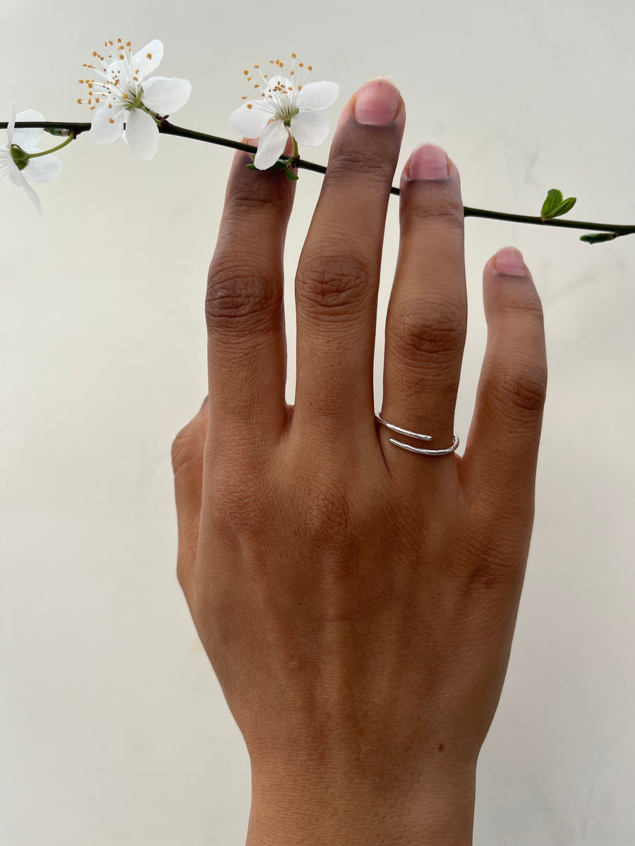 Organic Overlapping Ring // Silver