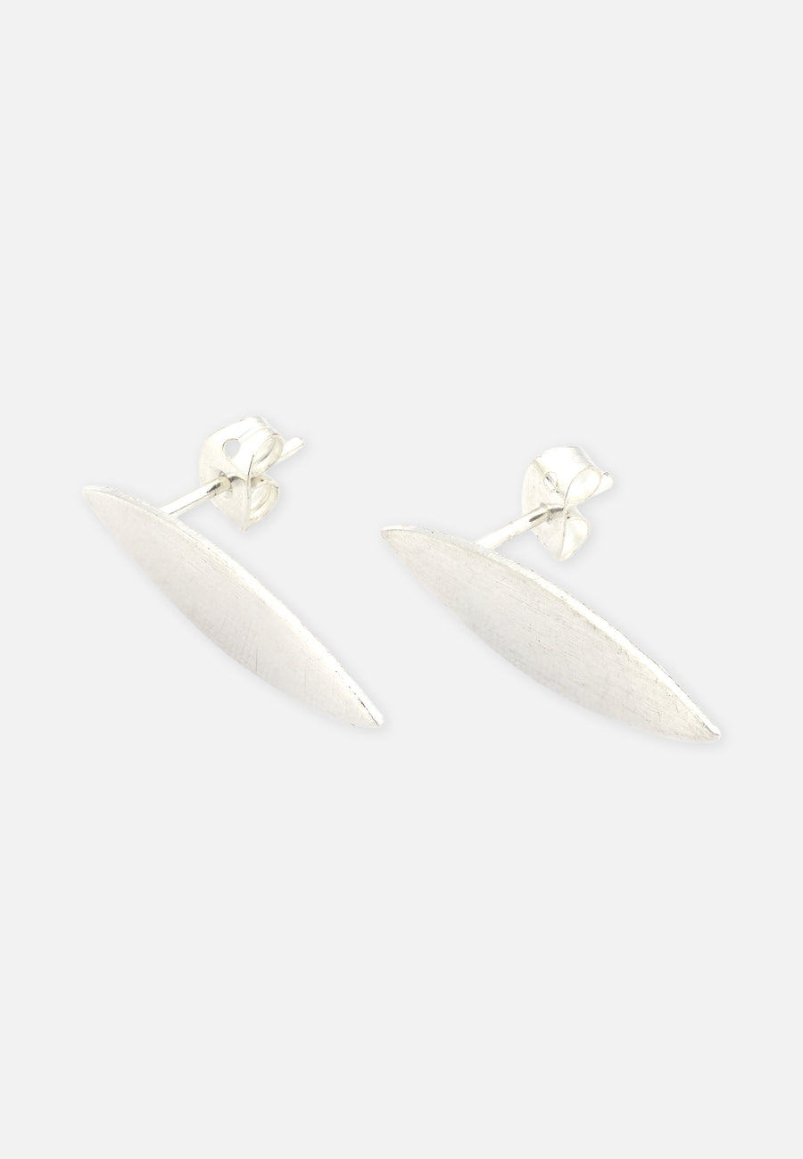 Leaf-shaped Stud Earrings // Silver