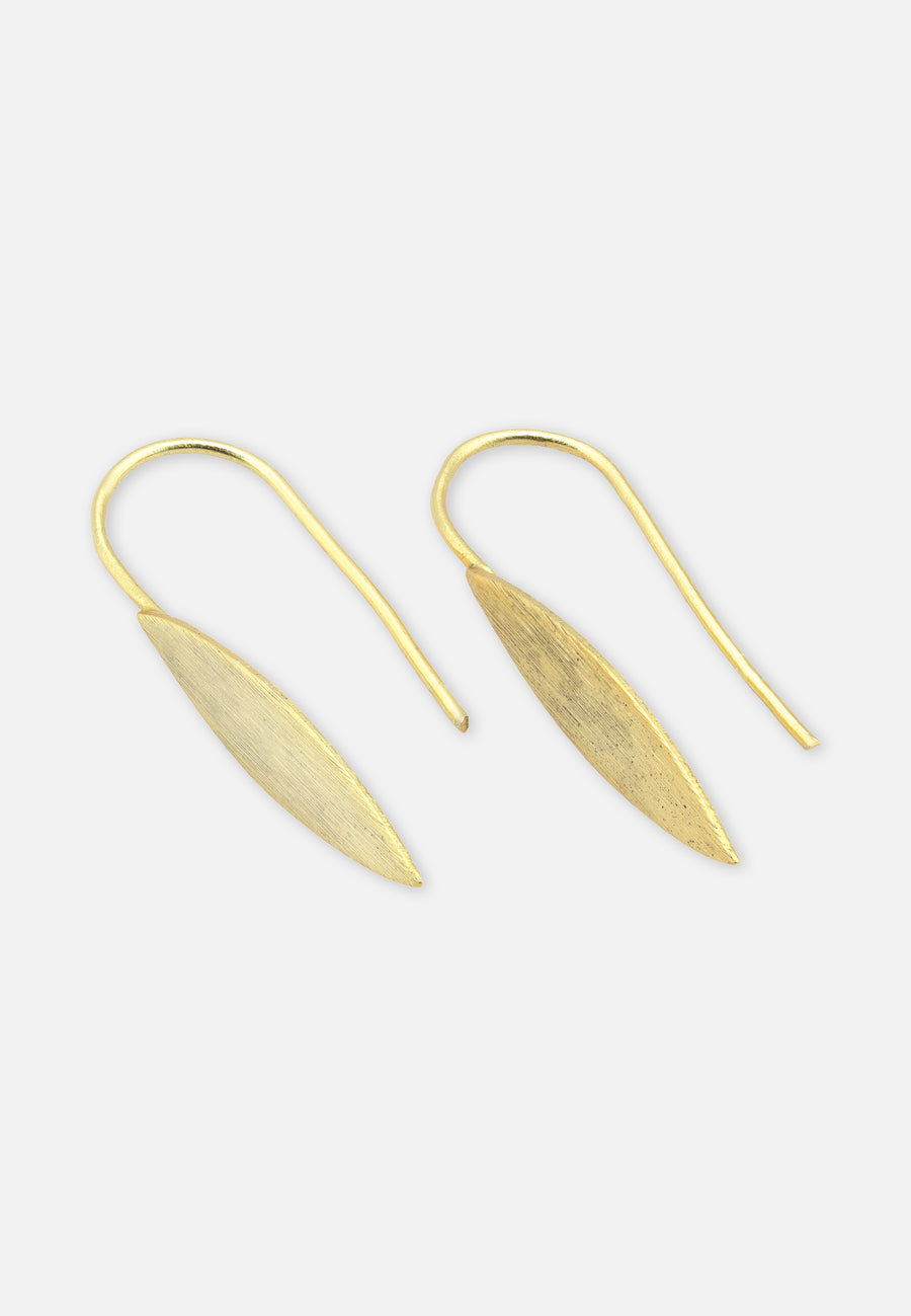 Leaf-shaped Dangle Earrings // Gold