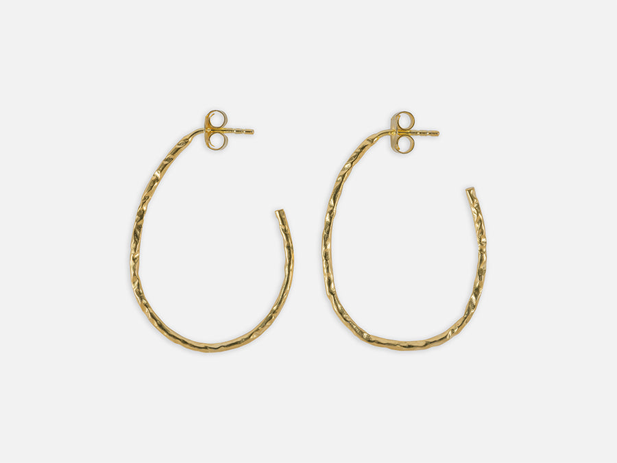 Hammered Hoops Oval // Gold