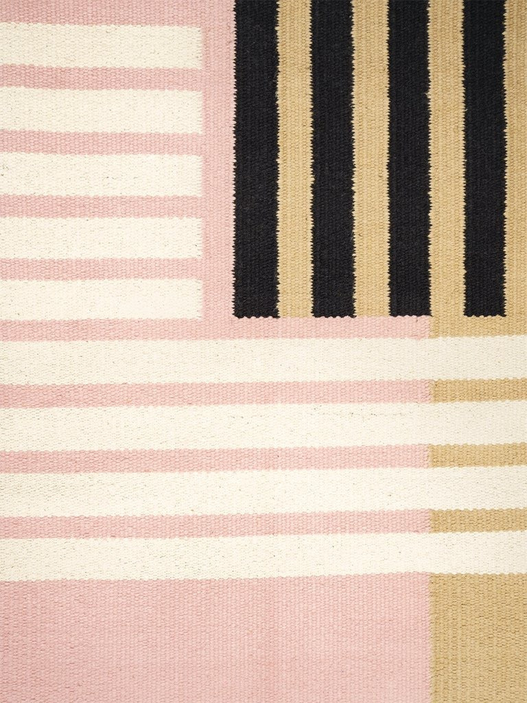 Cotton Carpet with Geometric Pattern // Pink-Beige </br> Small