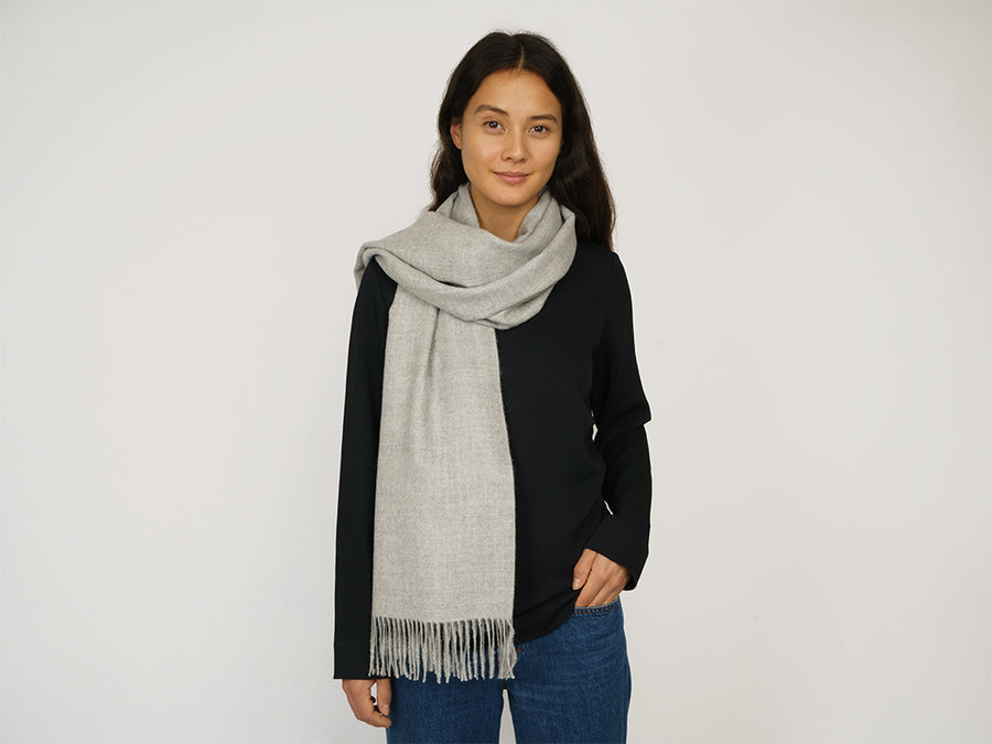 Alpaca Wool Scarf with Fringes // Light Grey
