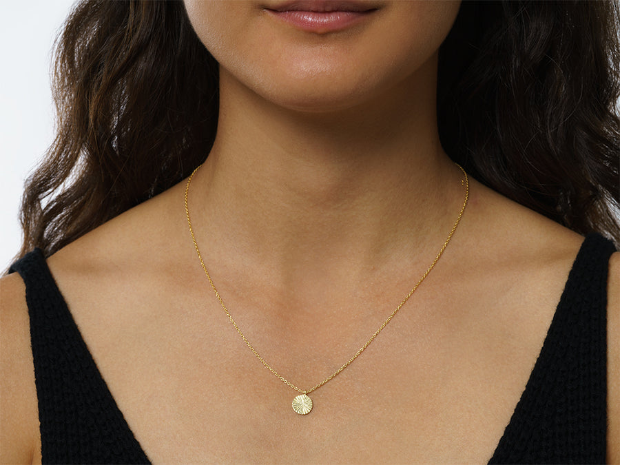 Necklace with Round Pendant // Gold