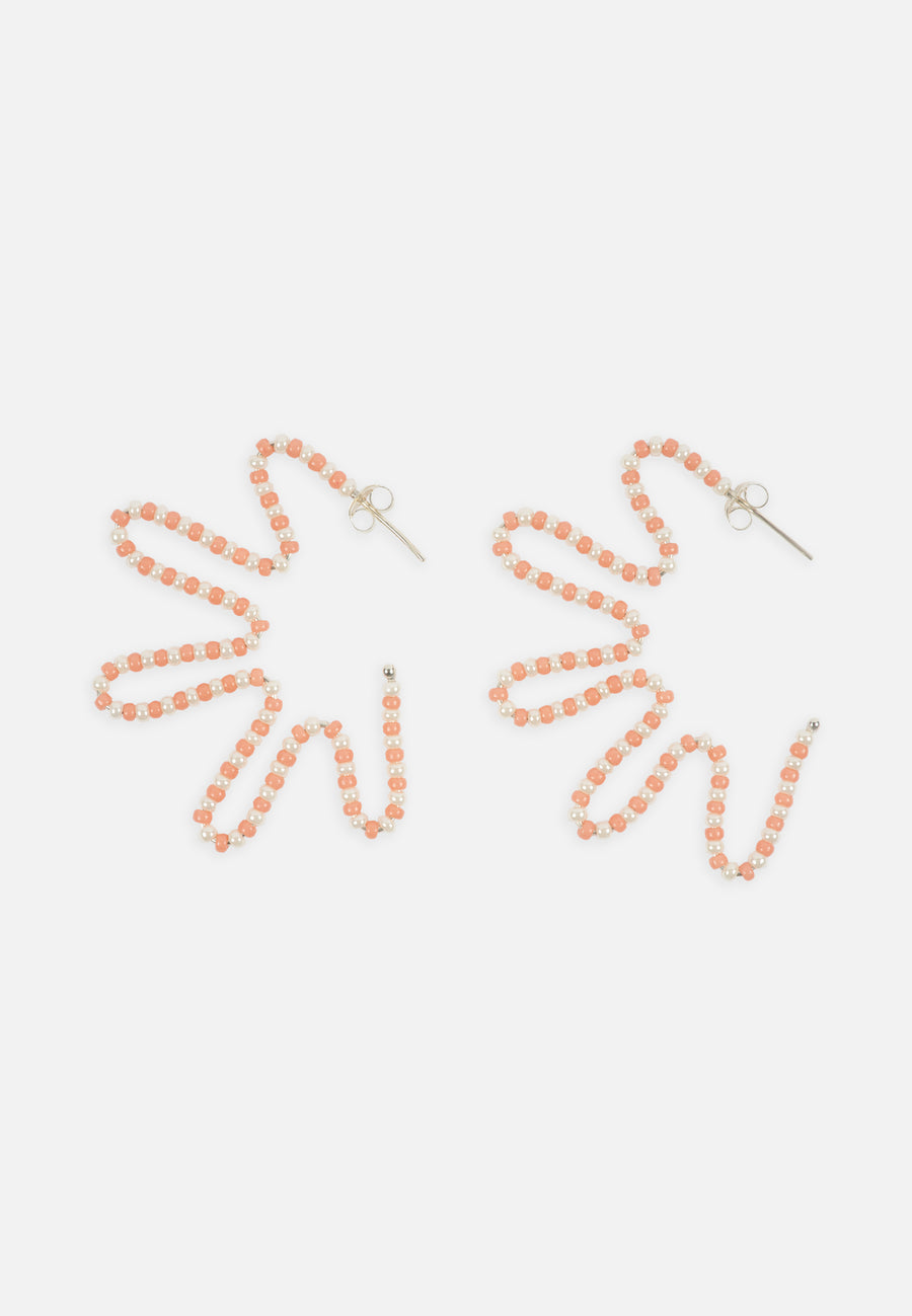 FOLKDAYS x SABINNA Two-Tone Floral Glass Bead Earrings // Pink-Pearly White
